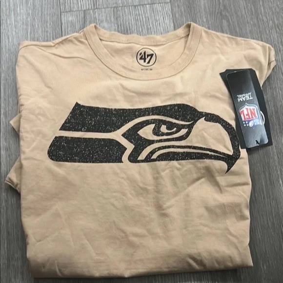 New 47 Tan color Seattle Seahawks Logo Men's Shirt Small - Picture 1 of 4